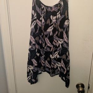 Torrid Black Palm Leaf Sharkbite Tank Top